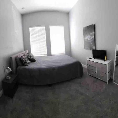 Entire House-Comfy/Close To Downtown/Ybor Тампа Екстериор снимка