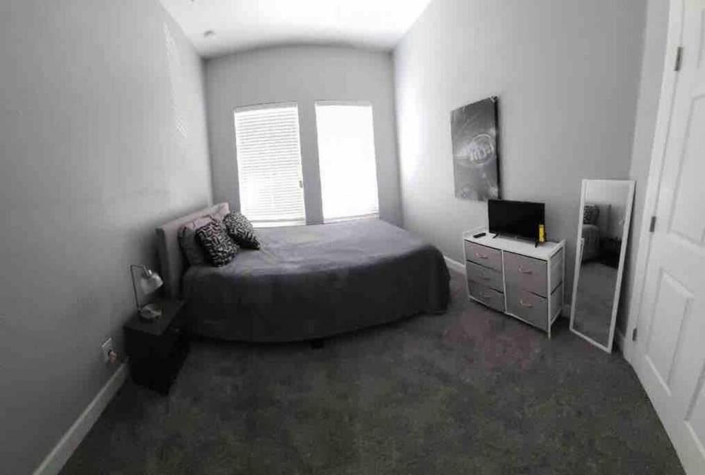 Entire House-Comfy/Close To Downtown/Ybor Тампа Екстериор снимка